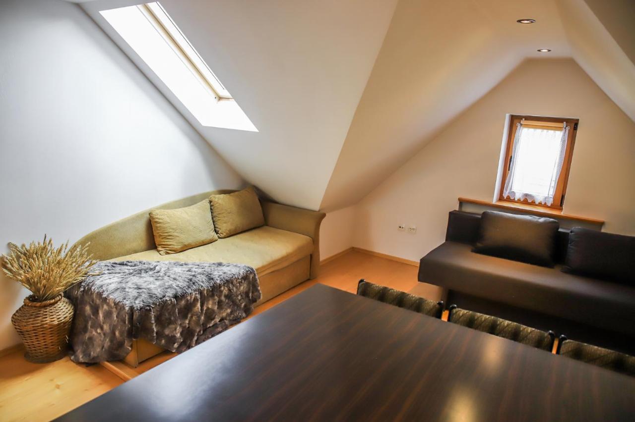 Lovely Apartment In City Center Of Jelenia Gora. Exterior photo