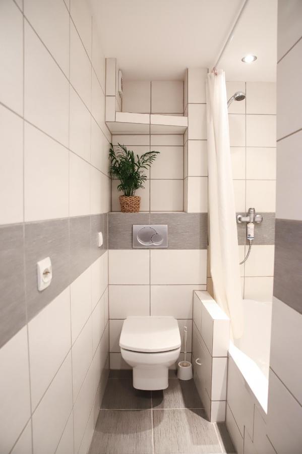 Lovely Apartment In City Center Of Jelenia Gora. Exterior photo